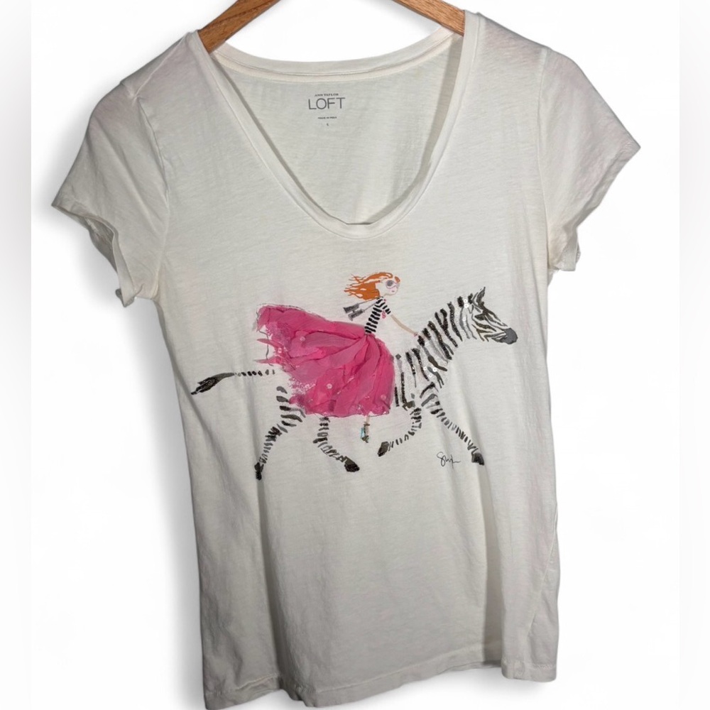 ✨ Ann Taylor LOFT 3D Embellished Graphic Tee | Size S | Zebra Art